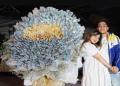 money bouquet